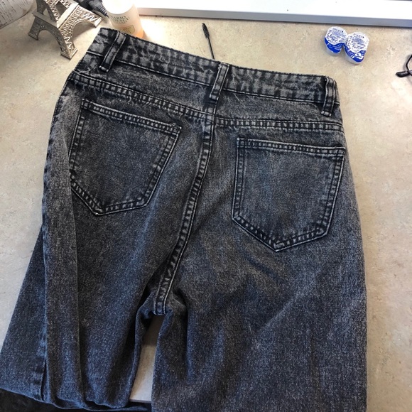 Dark Wash High Rise Ripped Tapered Jeans - Picture 3 of 8